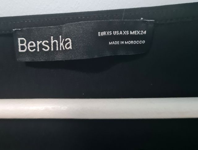 Top Bershka Negro