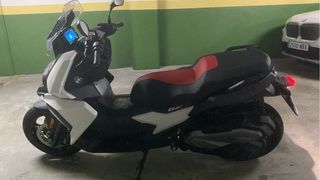 BMW C400X