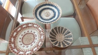 Platos decorativos de mimbre para pared