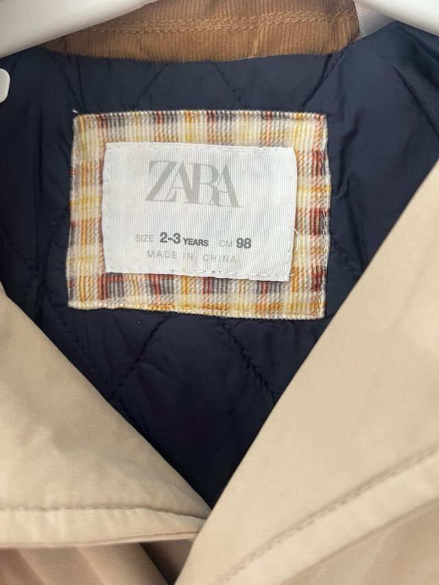 Gabardina Zara 2-3 años Beige