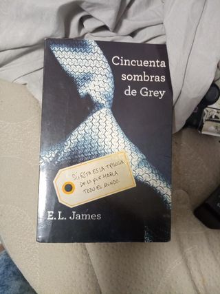 CINCUENTA SOMBRAS DE GREY