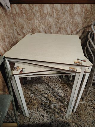 Mesa de terraza madera beige