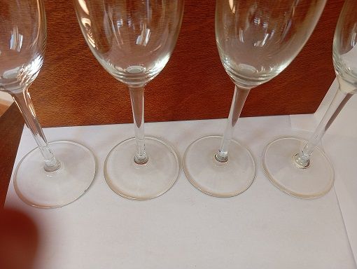 Copas de vino elegantes