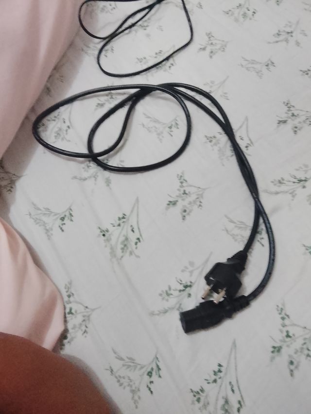 Cable de alimentación negro