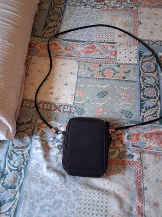 Bolso tarjetero negro
