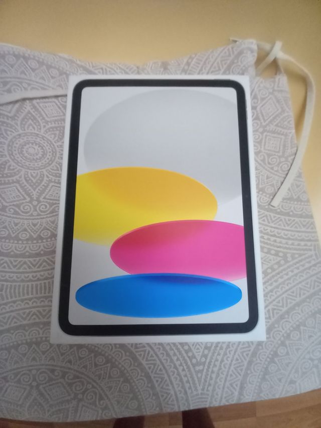 Caja iPad Apple vacia
