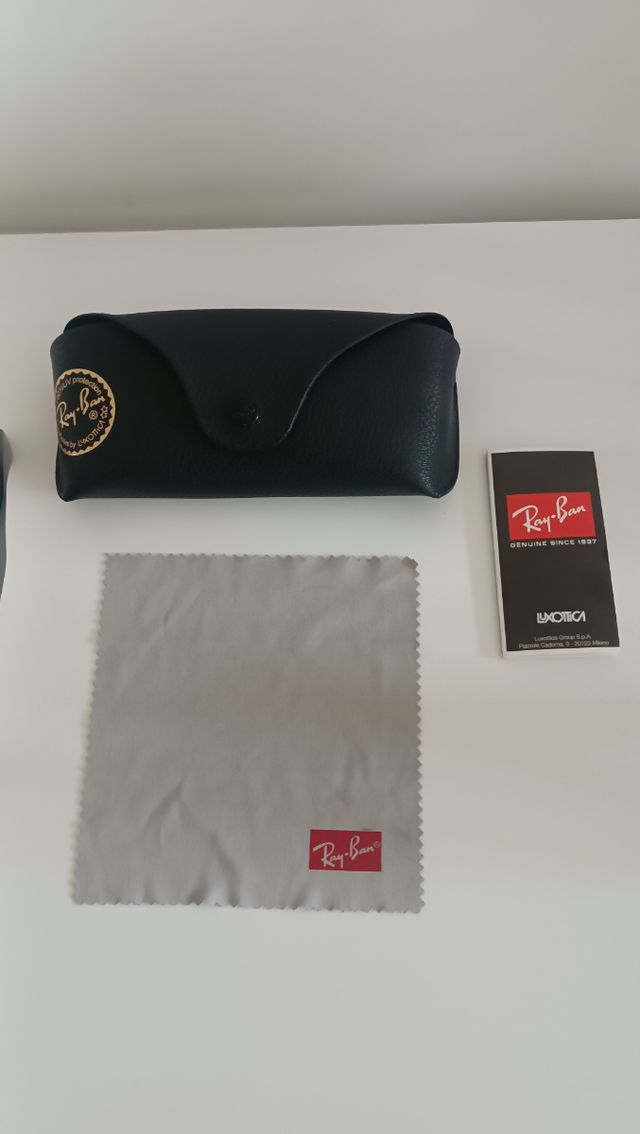 Gafas de sol Ray-Ban Wayfarer B&L 5022 negras