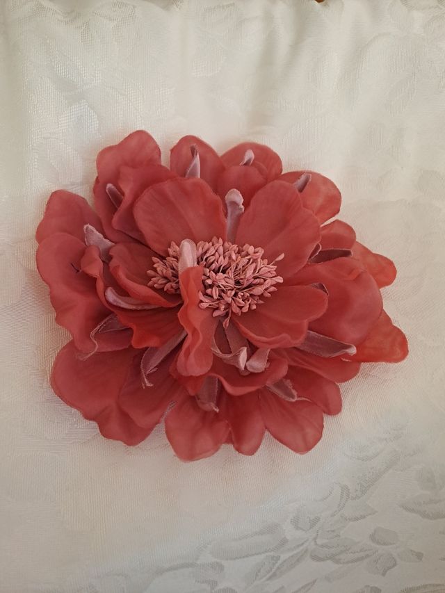 Flor Solapa y Tocado Coral