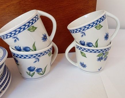 Juego Tazas y Platos Café Flores Azules