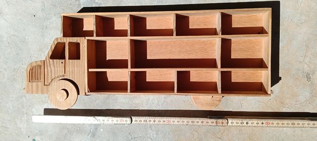 Camión marquetería hecho a mano