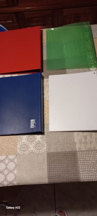 Raccoglitori ad anelli colorati Favorit