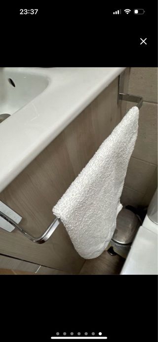 2 Muebles de Baño Beige y Blanco