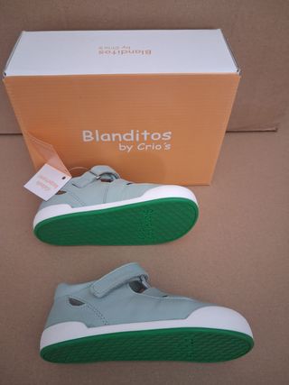 Sandalias Blanditos Océano Verde. Varias tallas