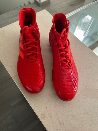 Botas de fútbol Adidas Predator Rojas Nuevas