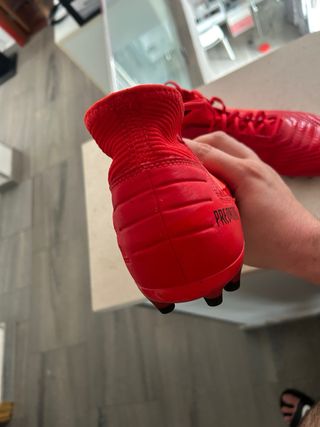 Botas de fútbol Adidas Predator Rojas Nuevas