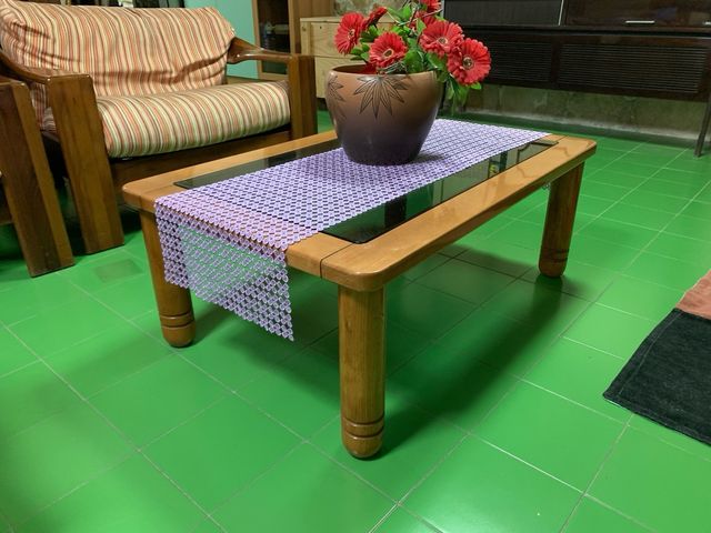 Tavolino anni '90 in legno e vetro