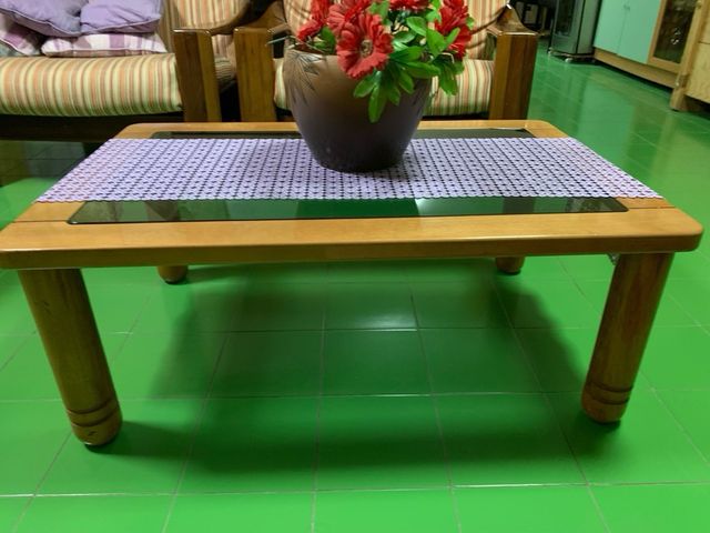 Tavolino anni '90 in legno e vetro