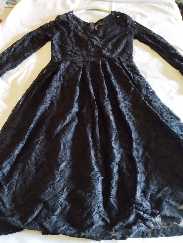 Vestido negro elegante manga larga