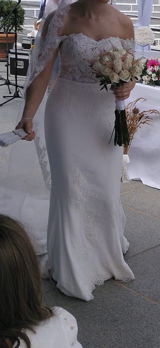 Vestido de Novia Blanco con Velos