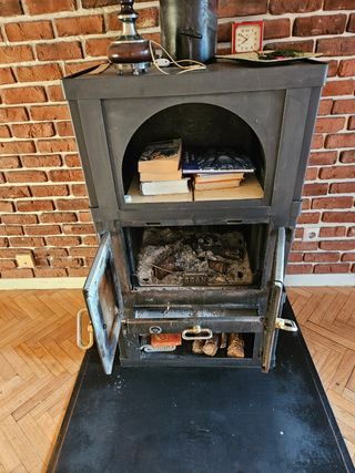 Estufa de leña hierro fundido precio a convenir