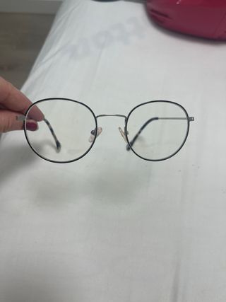 Montura de gafas de óptica buena 