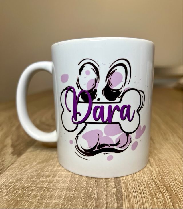 Taza personalizada con diseño de perro y nombre