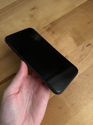 iPhone 11 Buen Estado - Cristal Roto