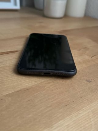 iPhone 11 Buen Estado - Cristal Roto