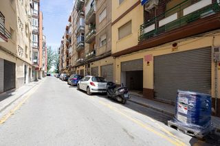 Local comercial en venta en Pajaritos - Plaza de Toros en Granada