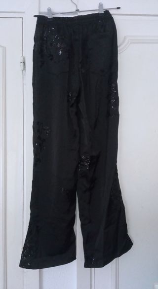 Pantalón negro T.XS con etiqueta