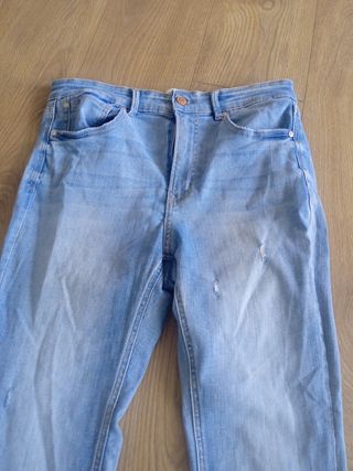 Pantalón vaquero Stradivarius azul