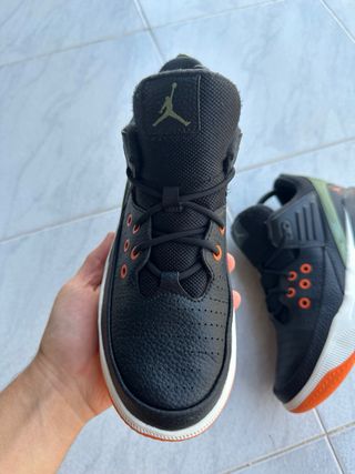 Zapatillas Air Jordan Aura - 38.5