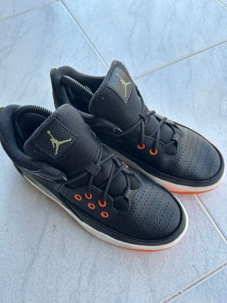 Zapatillas Air Jordan Aura - 38.5