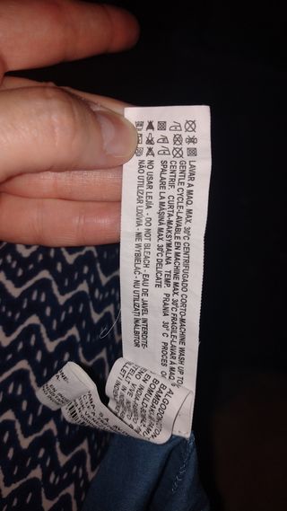 Blusa Bershka escotada azul