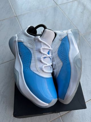 Zapatillas Jordan 11 CMFT Low - 38.5