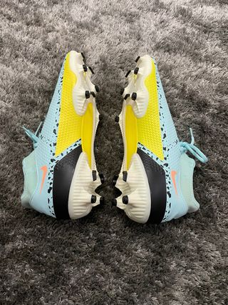 Nike Phantom GT2 Academy DF FG/MG