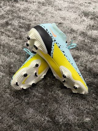 Nike Phantom GT2 Academy DF FG/MG