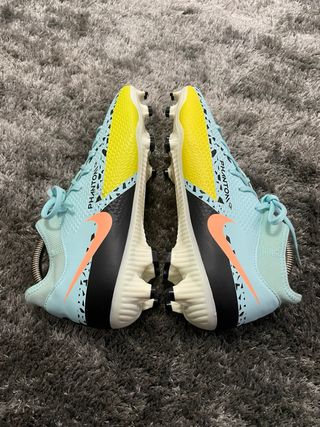 Nike Phantom GT2 Academy DF FG/MG