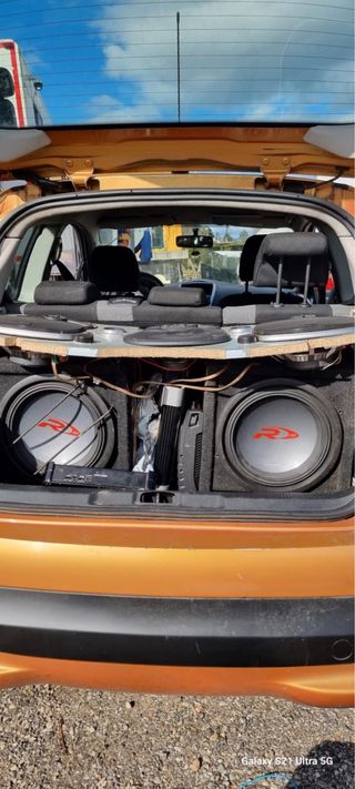 2x Alpine Type R 12 Subwoofers