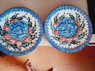 Platos decorativos de cerámica (2 unidades)