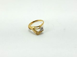 anillo oro 18k con piedra con circonita
