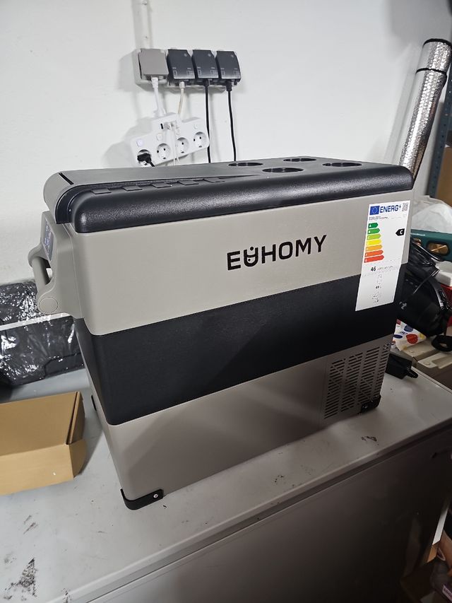 Nevera portátil EUHOMY 49.4L