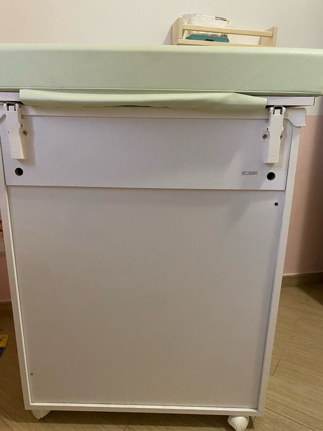 Fasciatoio con cassettiera Foppapedretti