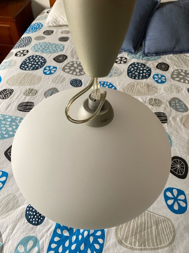 Lámpara colgante de cristal y metal