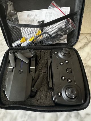 Dron Negro con Mando y 2 camaras