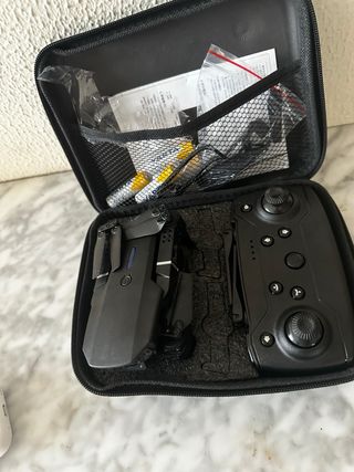 Dron Negro con Mando y 2 camaras