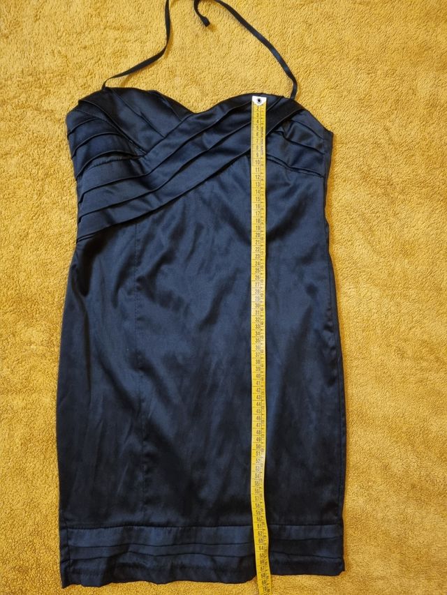 Abito nero, elegante,  elasticizzato.  VINTAGE.