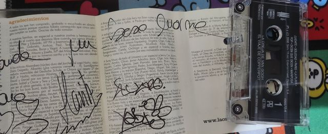 Cassette La Oreja de Van Gogh firmada  