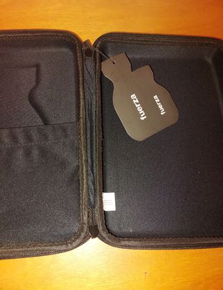 Funda negra para tablet