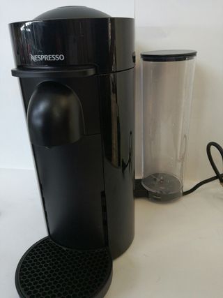 Cafetera Capsulas De Longhi Nespresso Vertuo Plus Negra Auto